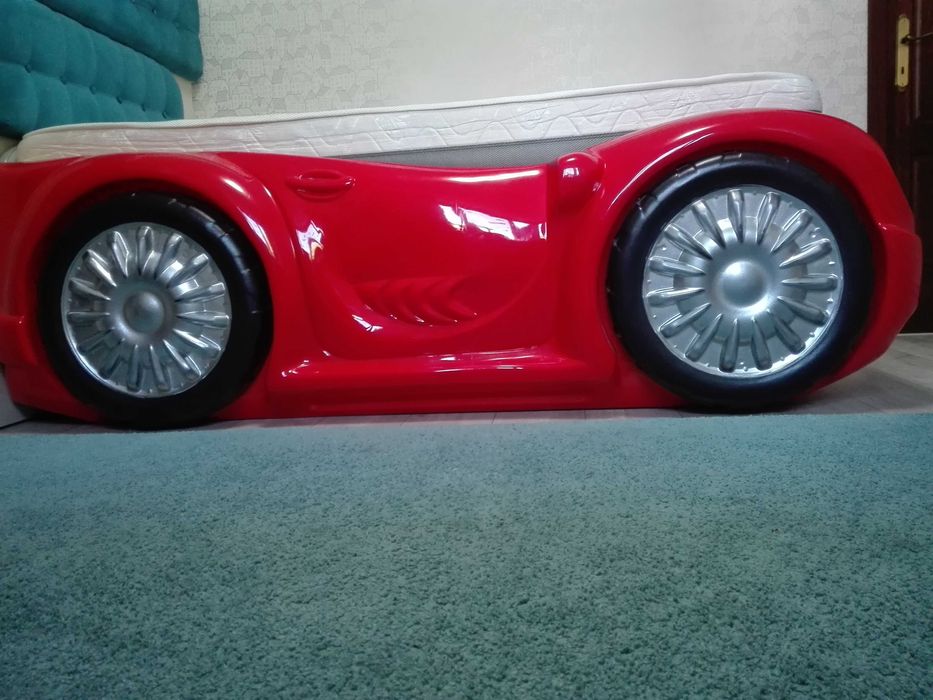 Pat pentru copii (4-12 ani) ,stare foarte buna!