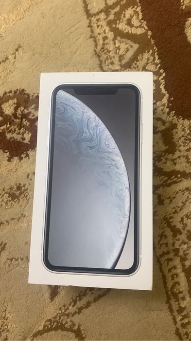 Айфон XR с документами