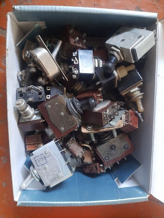Продам Советские переключатели разные