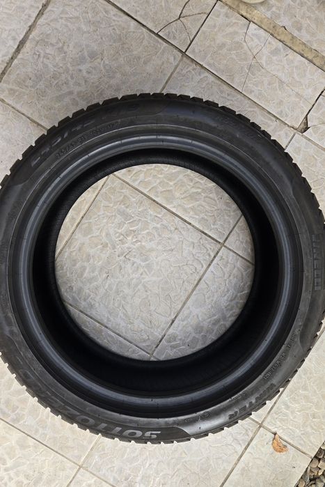 Anvelope iarna 245 45 19 Pirelli Sottozero 3