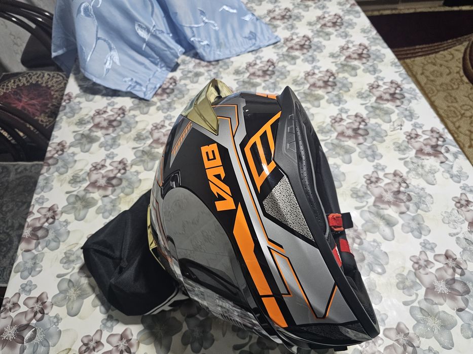 Прадаю шлем нове размер М
