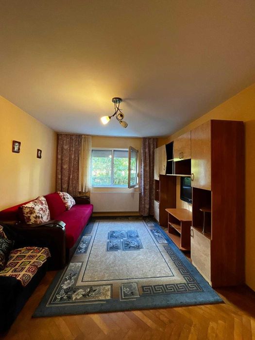 Apartament mobilat cu 2 camere, gradina si beci, zona Astra