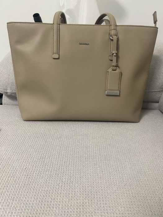 Geanta Calvin Klein crem
