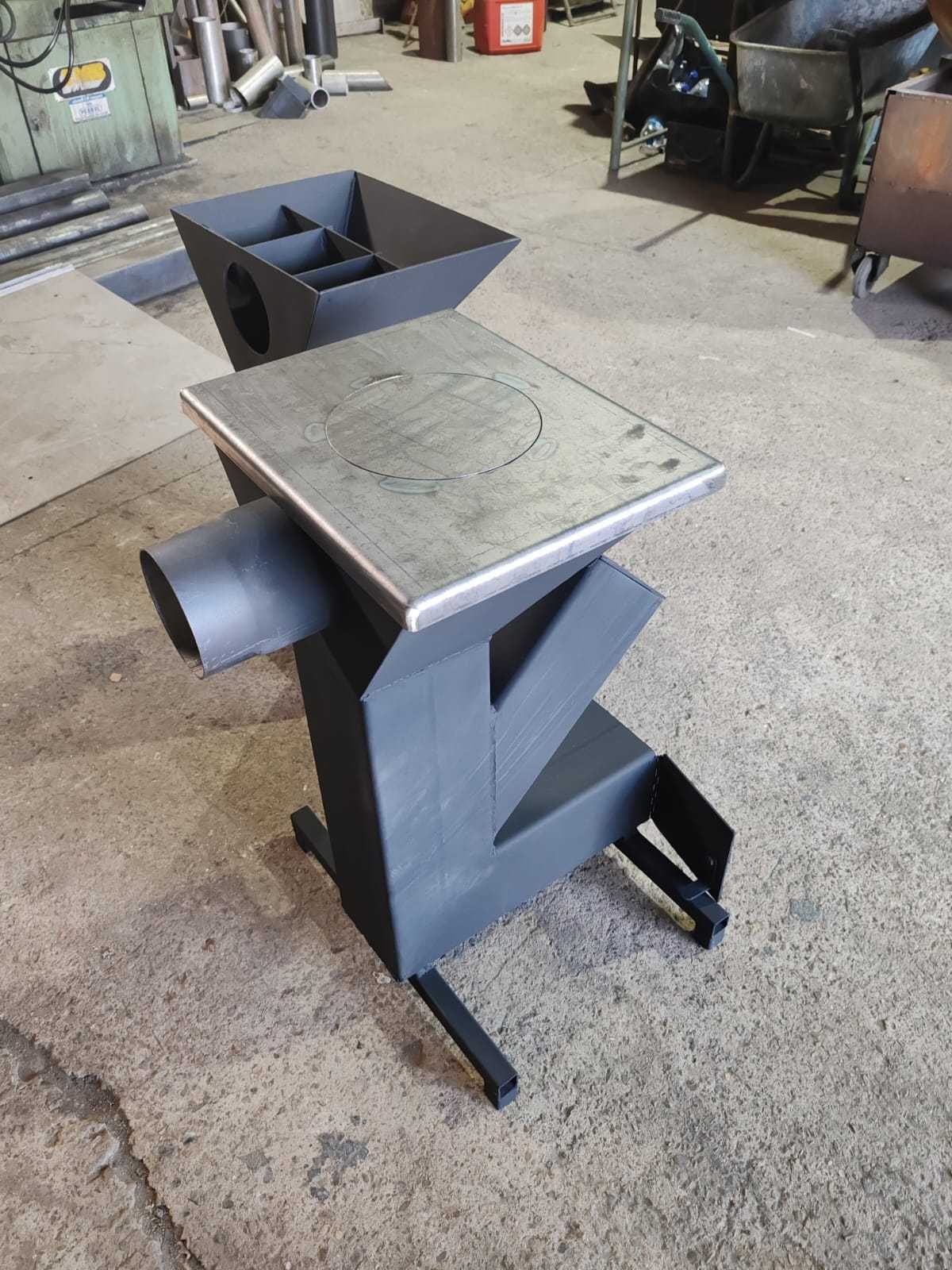 Soba metalica pentru gatit,tip racheta,plita 40x30cm,teava 150x150 mm