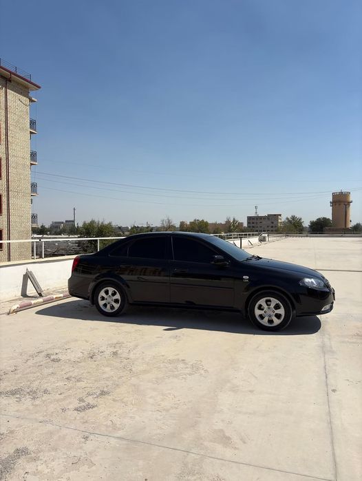 Lasseti jentra qlngan