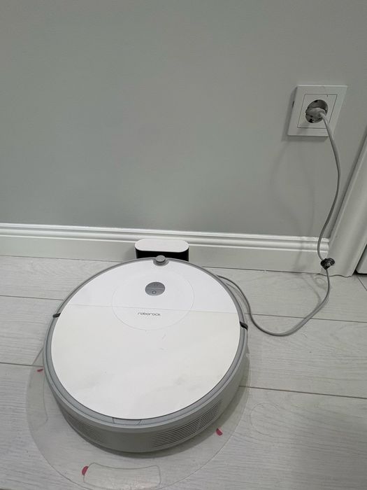Пылесос robocor. В отличном состоянии.