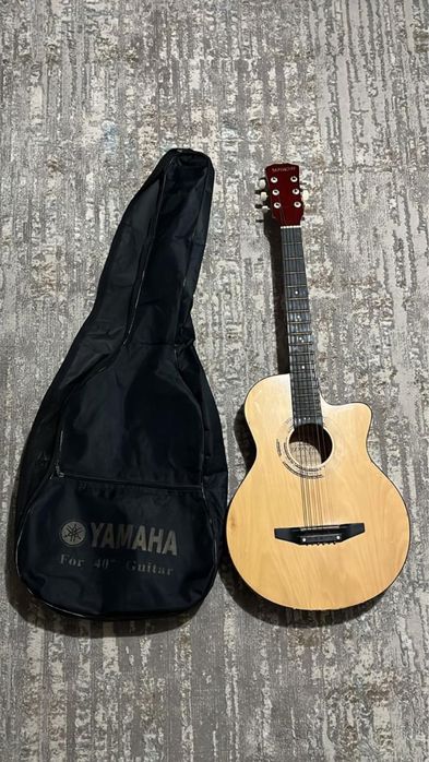 Продам гитару срочно