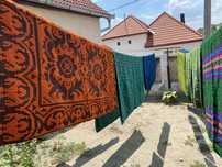 Vand covoare si fete de masa