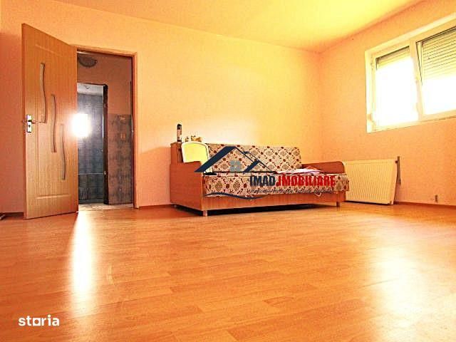 Spatios, zona buna!! Vanzare apartamemt cu 2 camere in Targoviste - Mi