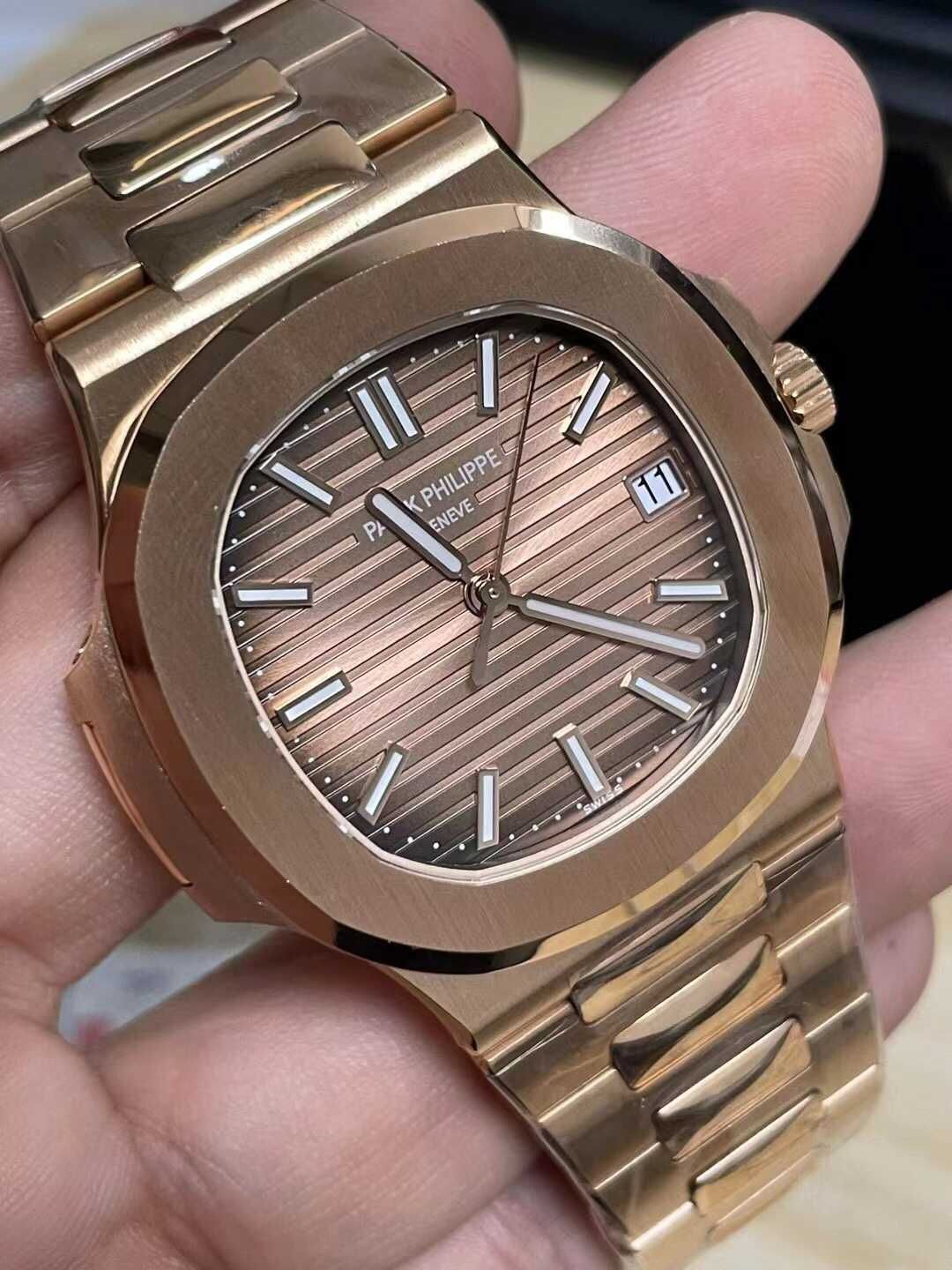 patek philippe nautilus розово злато 40mm