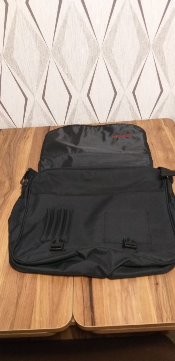 Servietă laptop, travel
