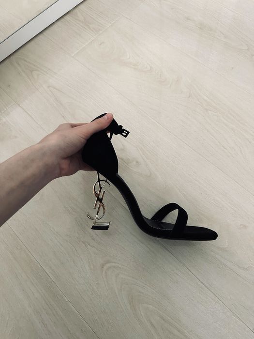 Продам туфли Yves Saint Laurent, в отличном состоянии