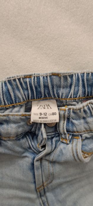 Vând blugi băieți marca Zara marimea 80