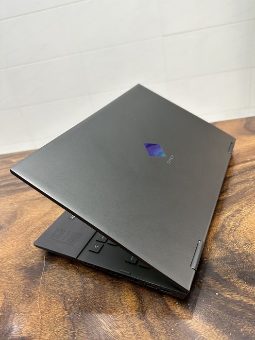 Hp Omen gaming va ish uchun laptop - juda kuchli va arzon tanlov.