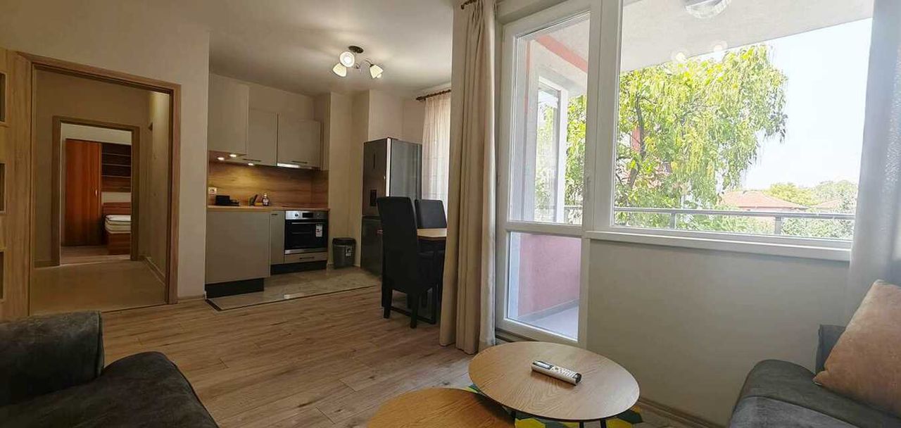 Дава се под наем Двустаен апартамент в Пловдив, Каменица 2 - 65 кв.м за 450 € - Снимка #2