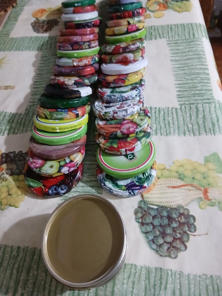 Крышки закручивающиеся