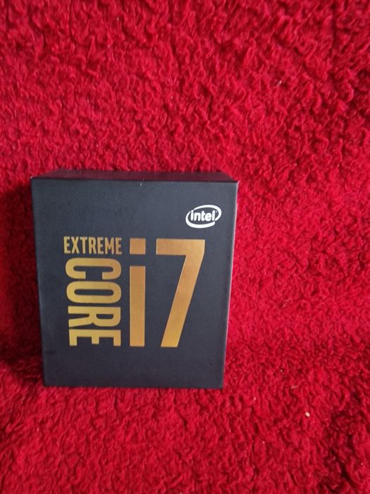 Vând piese PC ne folosite