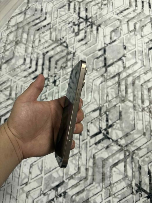 Iphone 16 pro max e sim