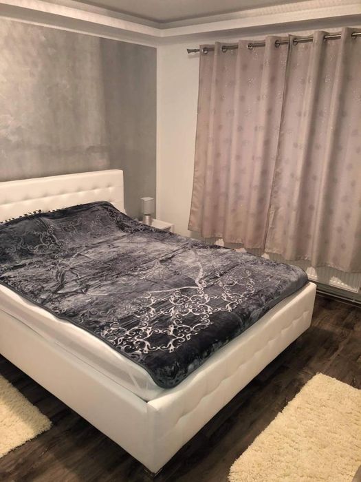 Chirie apartament 3 camere