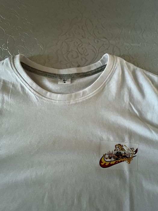 Vând tricou Nike x Demon slayer