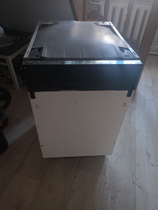 Продам посудомоечную машину