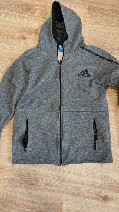 Мъжки екип ХЛ, като Л