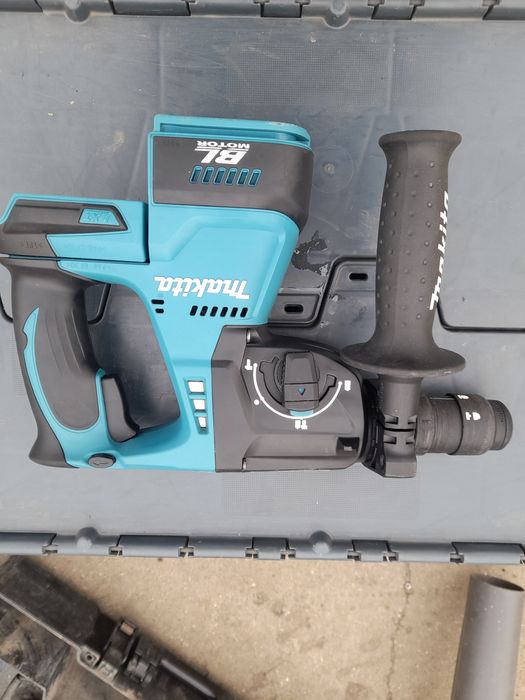 Corp Bormasina,ciocan,rotopercutor  Makita  DHR 243 ,brushless