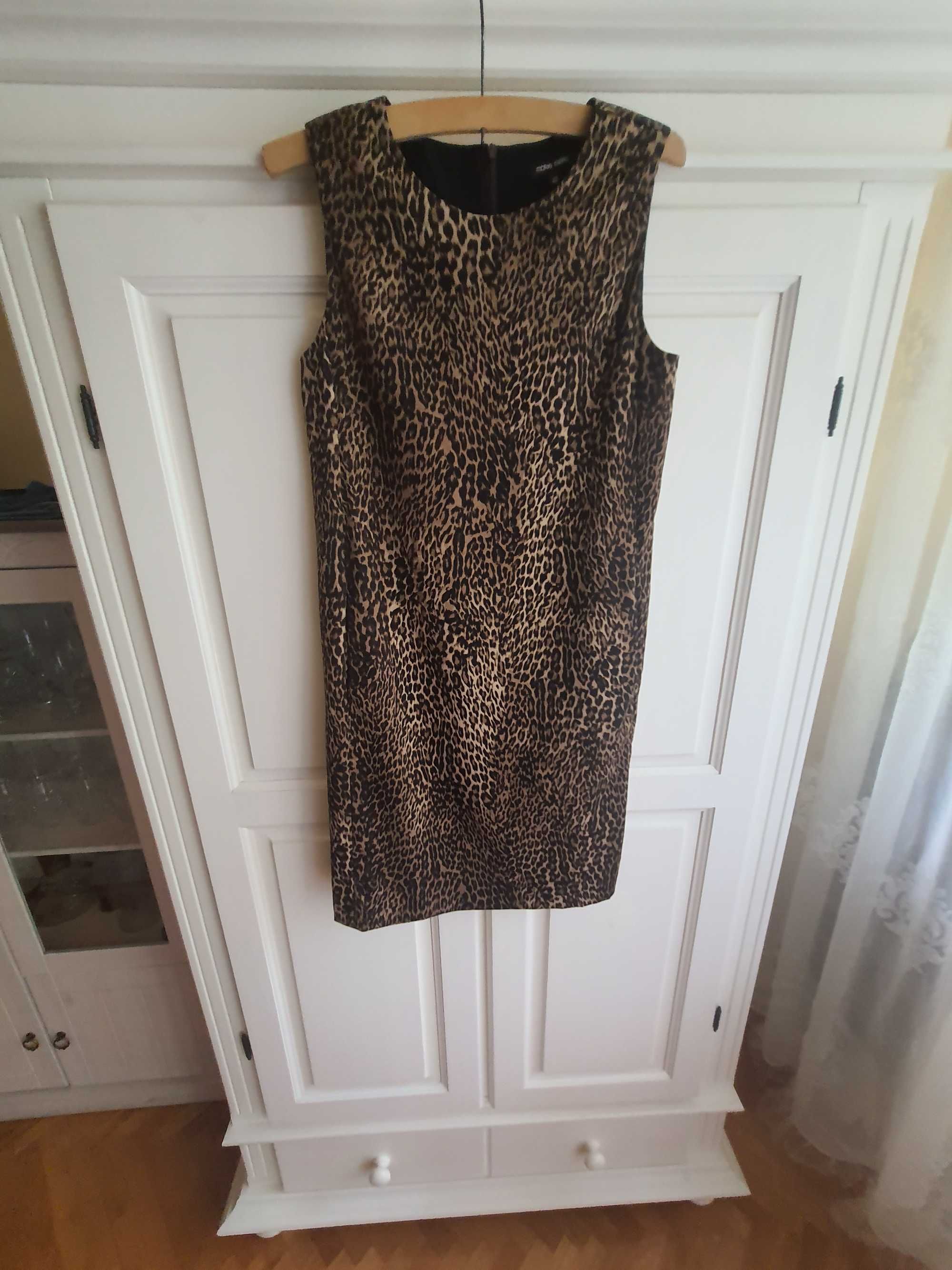 Vand rochie animal print, Marie - Mero, noua, model cambrat