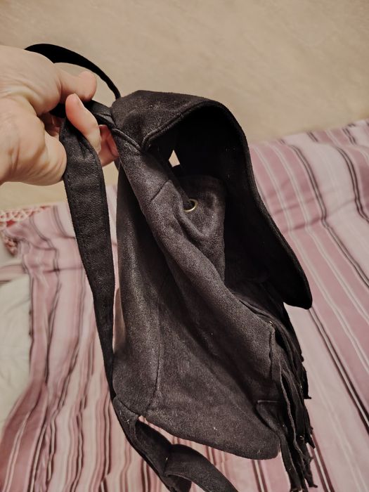 Rucsac negru ,(dama), cu franjuri