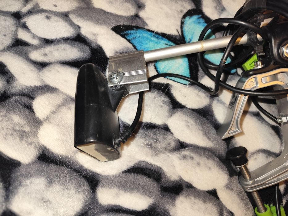 Vând sonar HUMMINBIRD Helix7