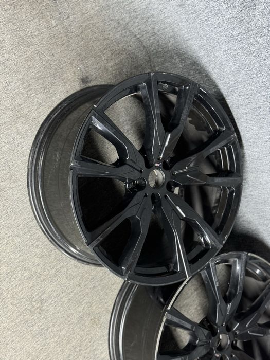 Janta fata spate X7 G07 R22