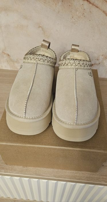 Ugg Tazz bej marimea 36
