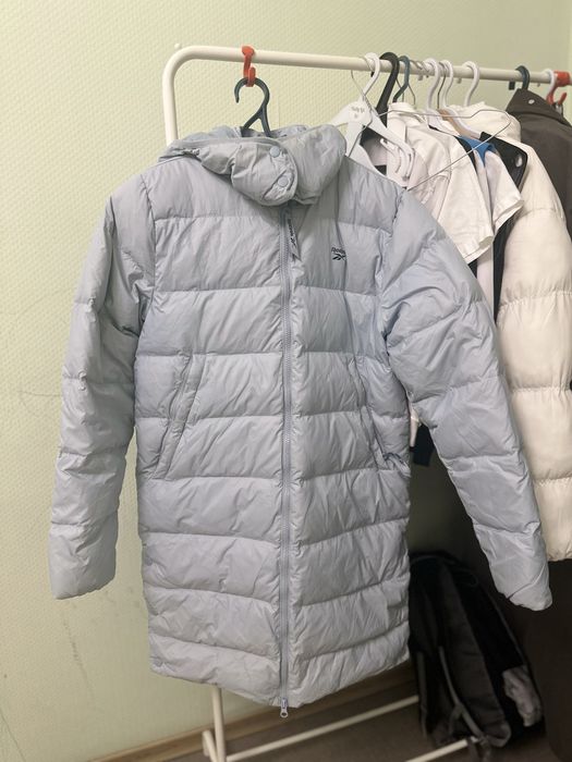 Продам Куртки Блузка размер s.