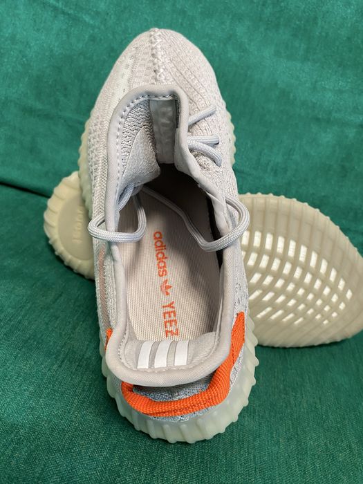 Adidas Yeezy Boost 350 V2 Tail Light marimea 42