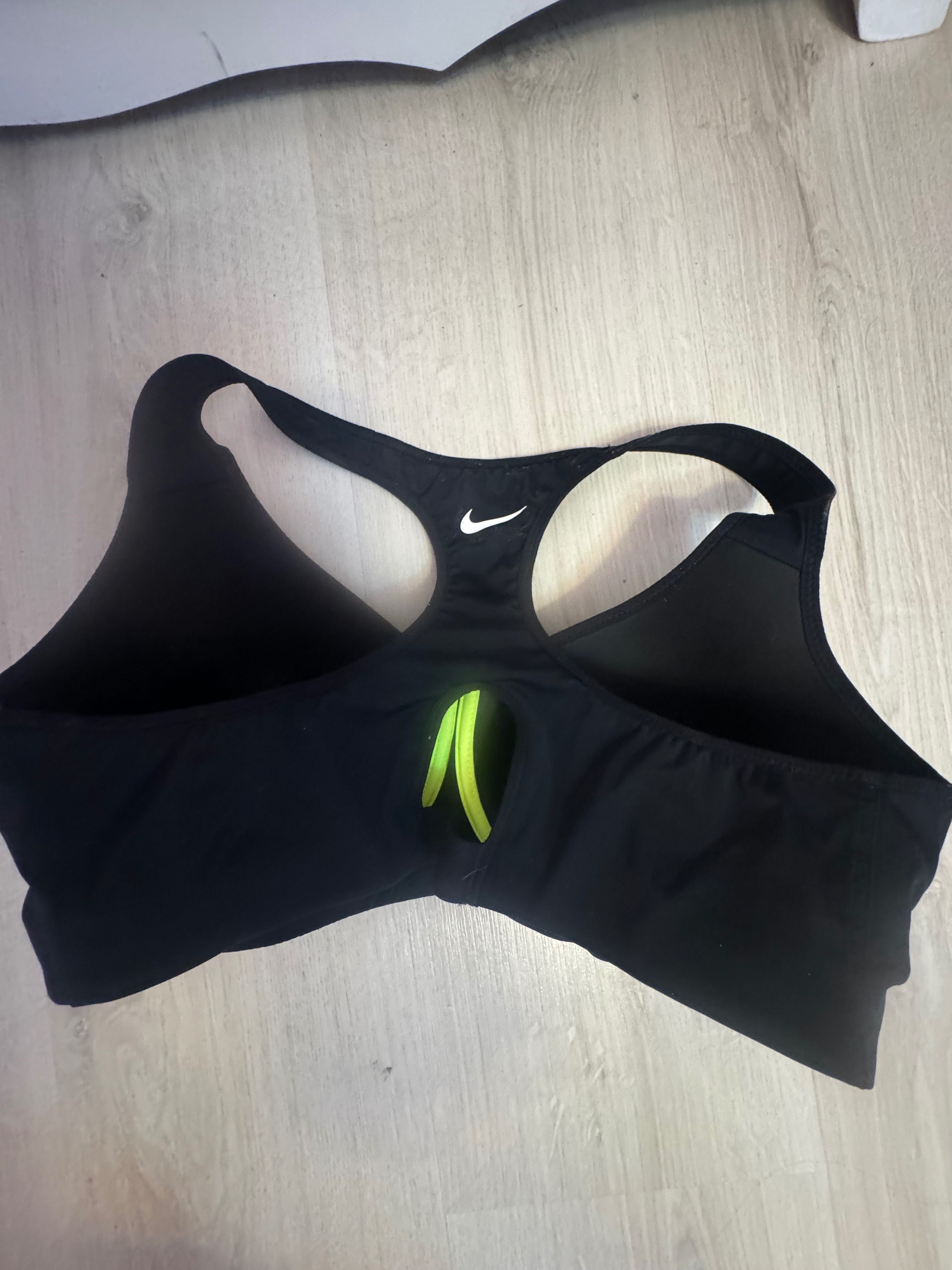 Bustiera sport Nike