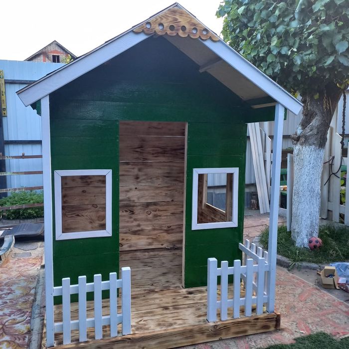 Домик детский деревянный