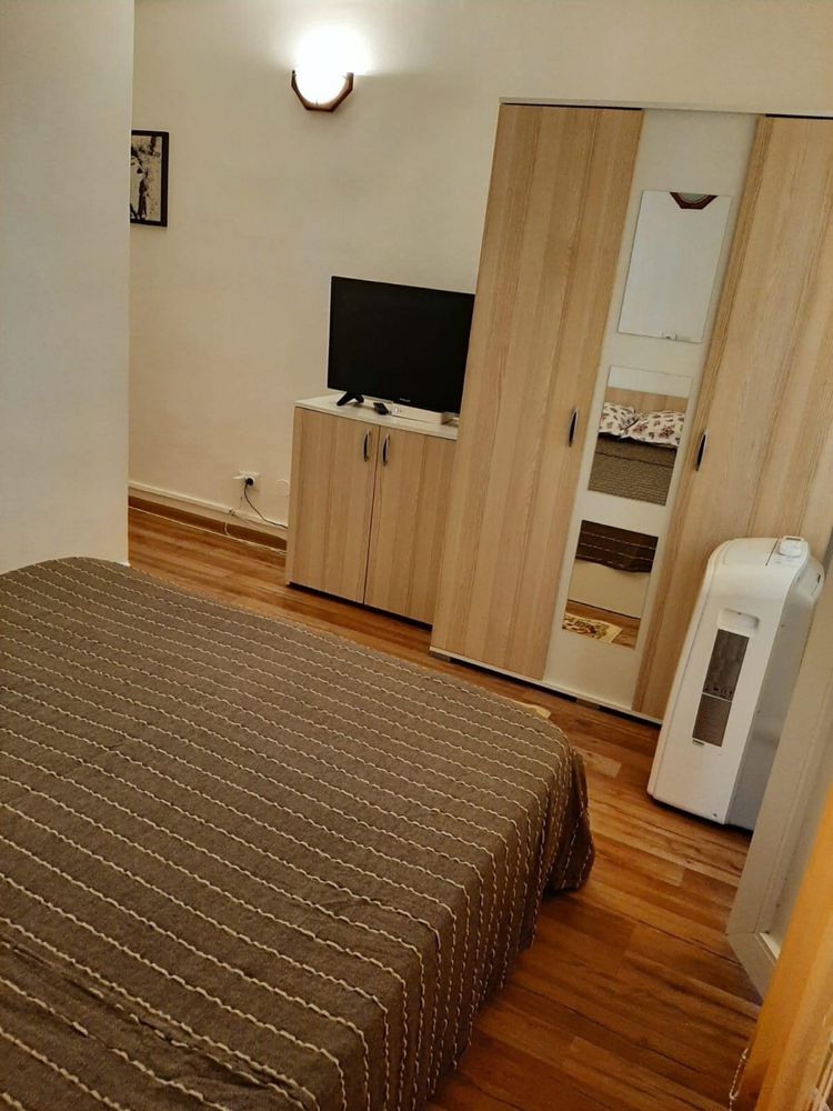 Inchiriez apartament 2 camere zona Acapulco, Eforie Nord