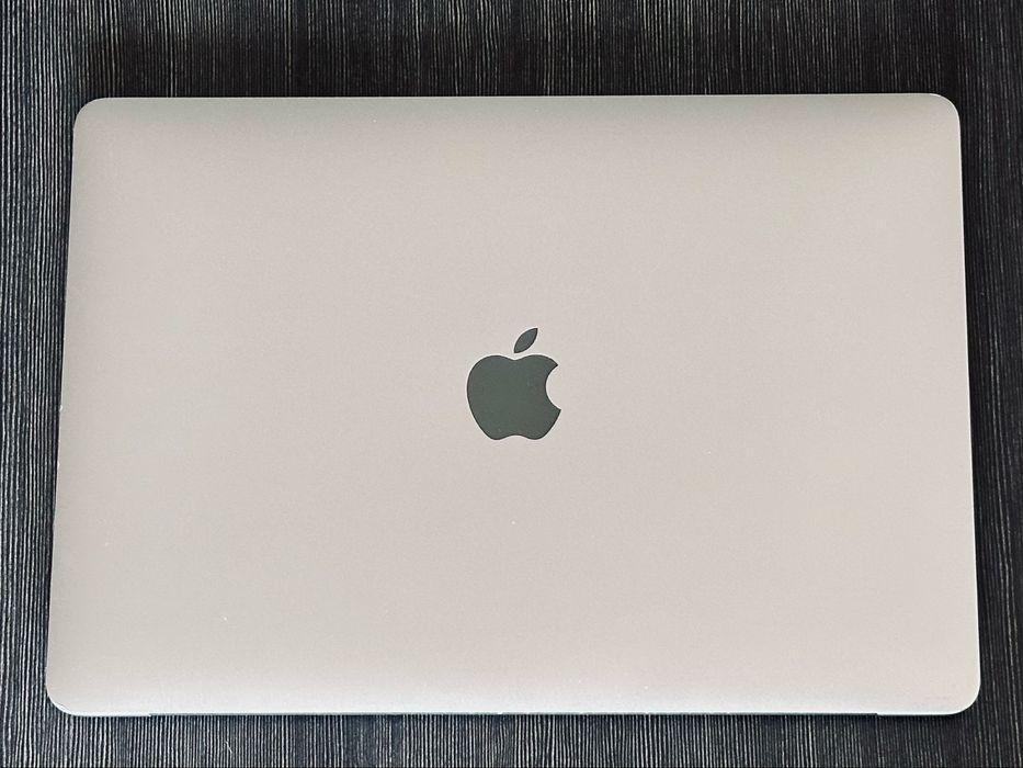 Macbook Pro 13 inch 2017 A1706 91% battery