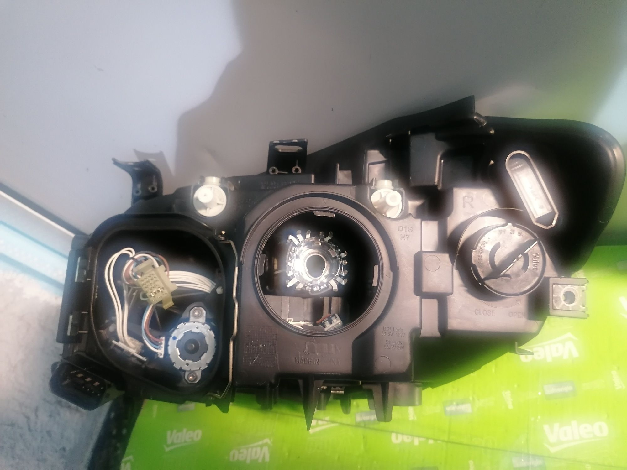 Фар Фарове за БМВ Х1 Е84 / BMW X1 E84 Dynamic Xenon Lci.