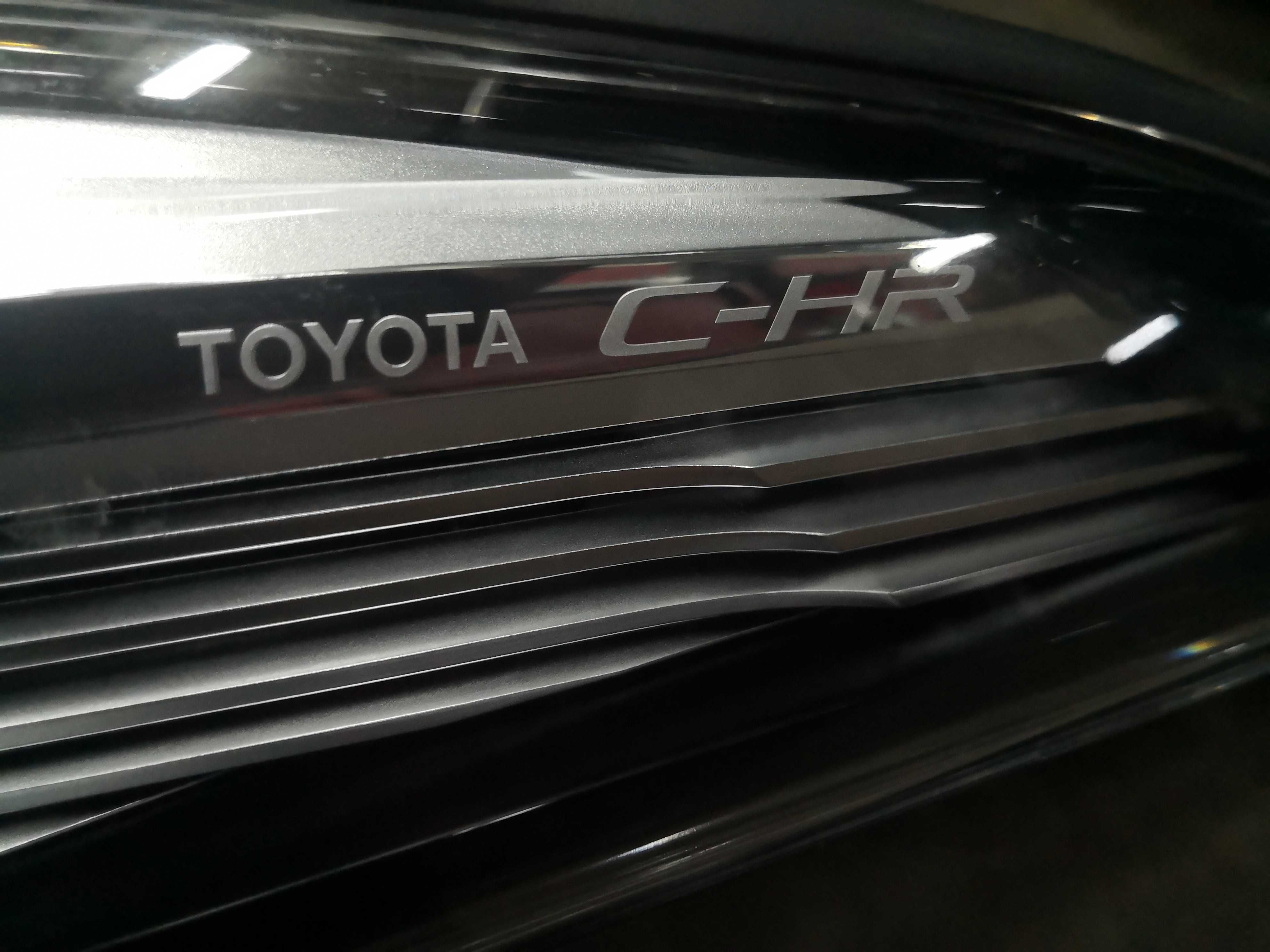 Ляв фар за Toyota  C HR