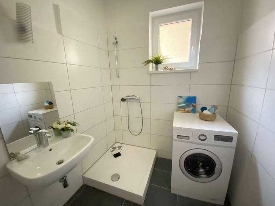 Дава се под наем Двустаен апартамент в София, Зона Б-5 - 65 кв.м за 612 € - Снимка #1