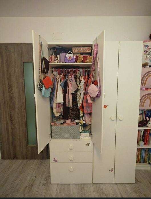 Vând două dulapuri ptr copii IKEA