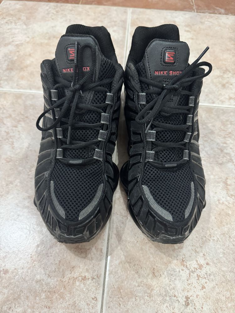 Shox TL hematite/max orange/black