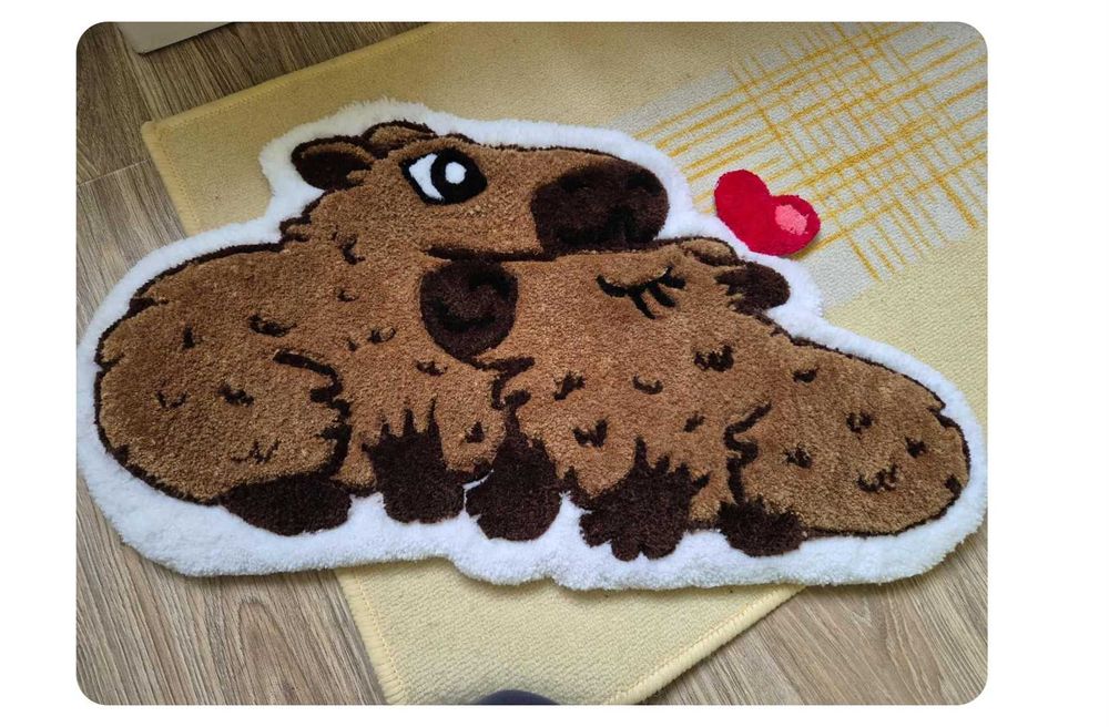 Ръчно изработено килимче от мека прежда