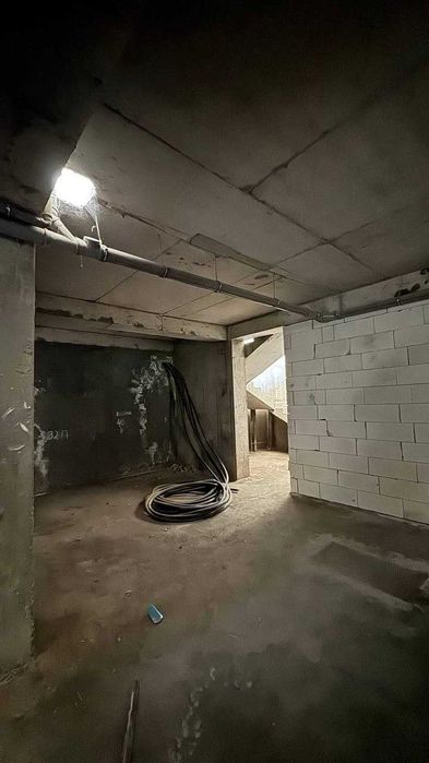 Продаётся помещение 577+240м2=817  Мирабад Glamour бутик (A10 (5))