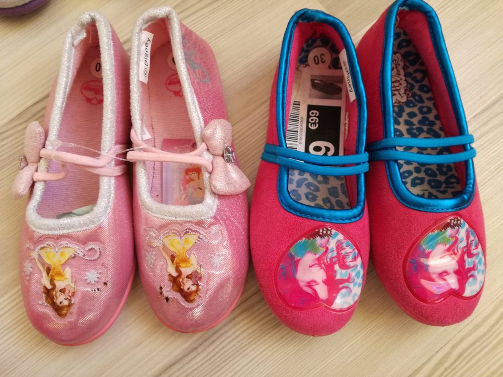 Papuci Hello Kitty Aurora Minnie mar.24,25,26,27,28, 30 super frumosi