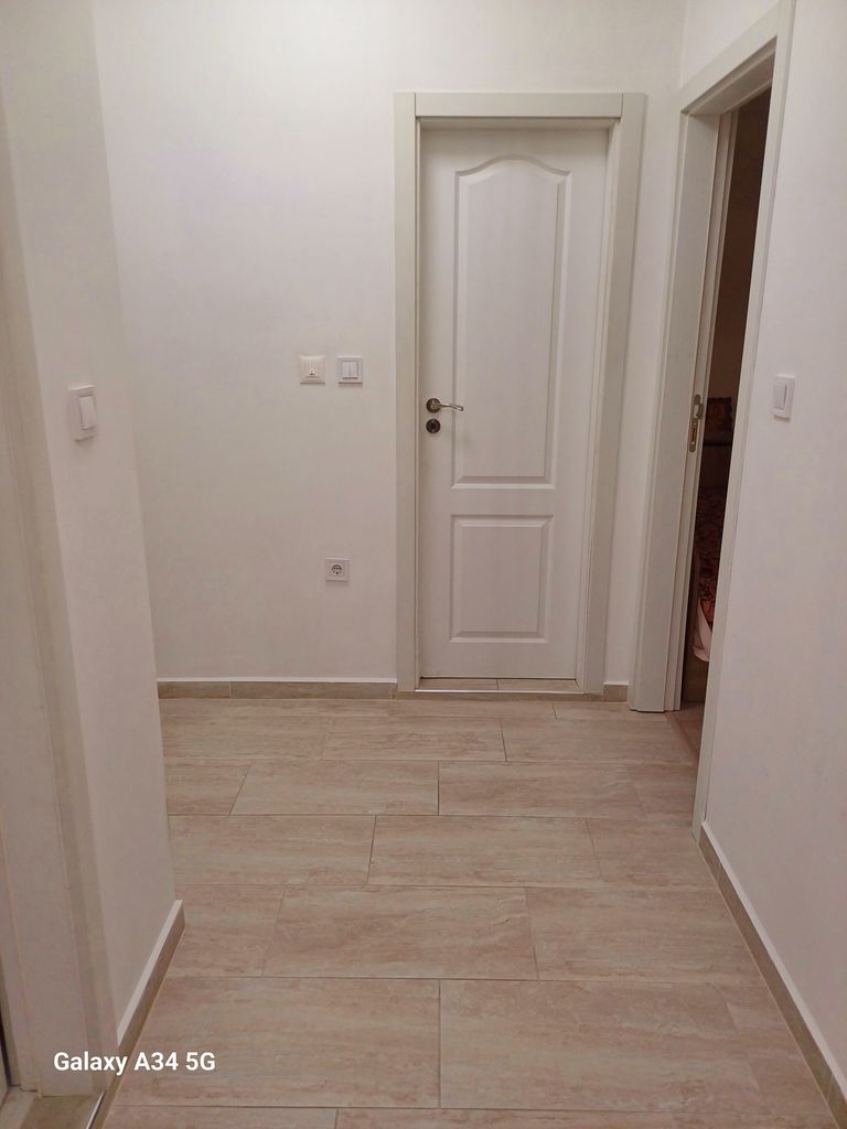 Продава се Тристаен апартамент в Пловдив, Съдийски - 82 кв.м за 2135 €/кв.м - Снимка #7