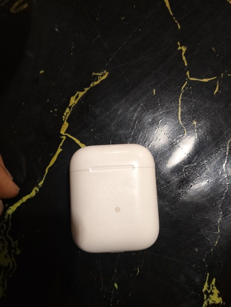 Airpods науошник