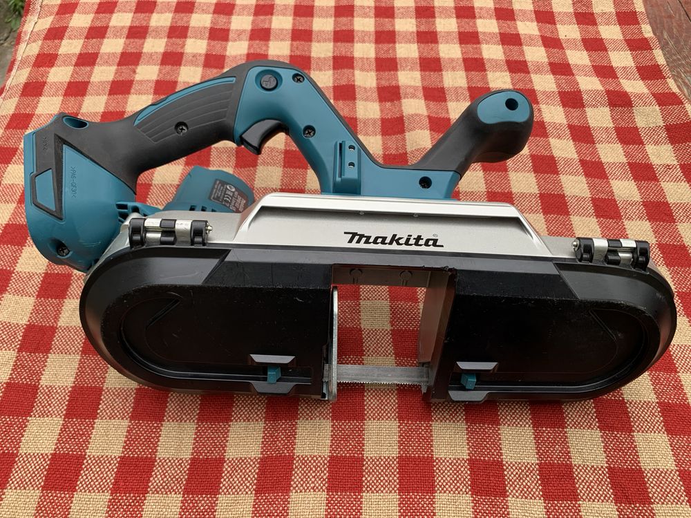 Makita DPB 182 /акумулаторен лентов трион