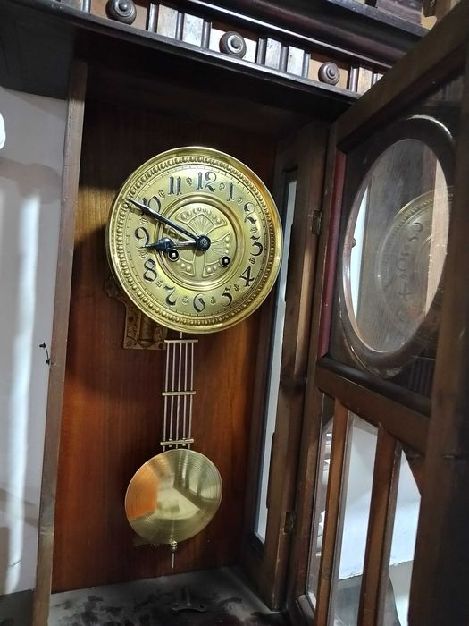 Часы настенные старинные F.M.S. Frederic Maute, около 1895 года,